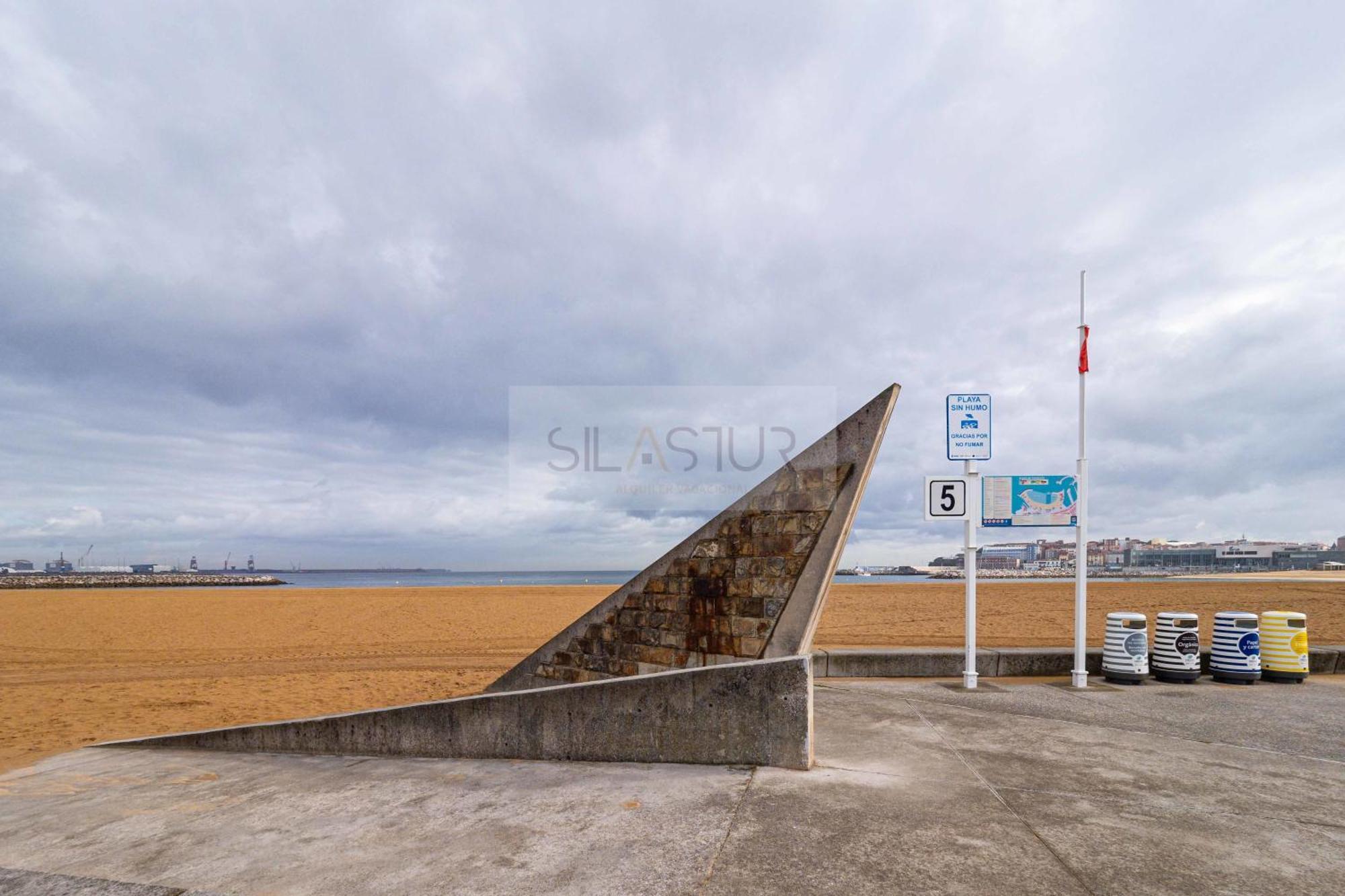 A Pie De Playa B By Silastur Хихон Экстерьер фото